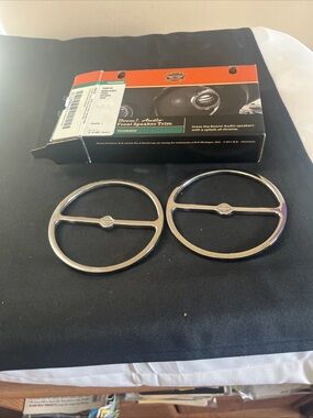 Harley-Davidson Chrome Speaker Trim Packaging with Green Accent